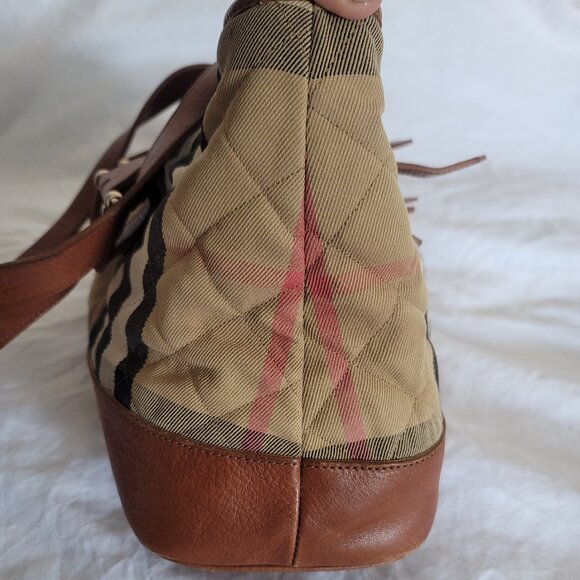 Authentic Burberry Brown Quilted House Check Fabric Tote - Picture 4 of 11